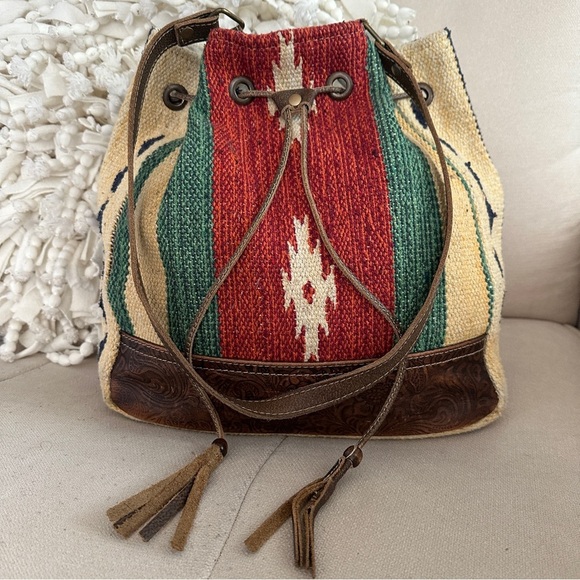 MYRA Bag Radiant Red Bucket Bag Western Cowgirl Boho Purse Large - Picture 4 of 13